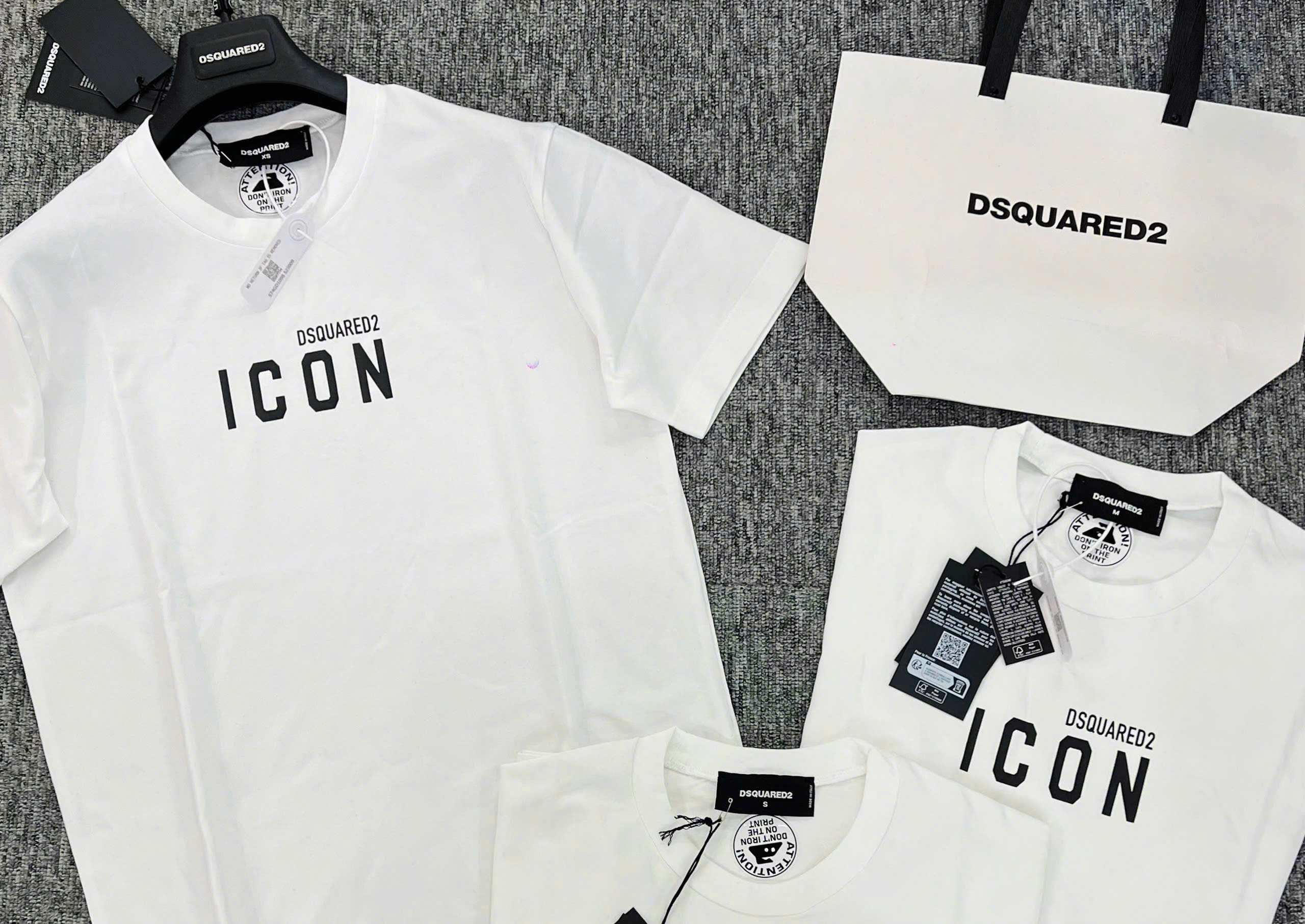 Áo phông T-shirt Dsquared2 DSQ2 Icon logo chữ thêu ngực basic Like Auth on web MK
